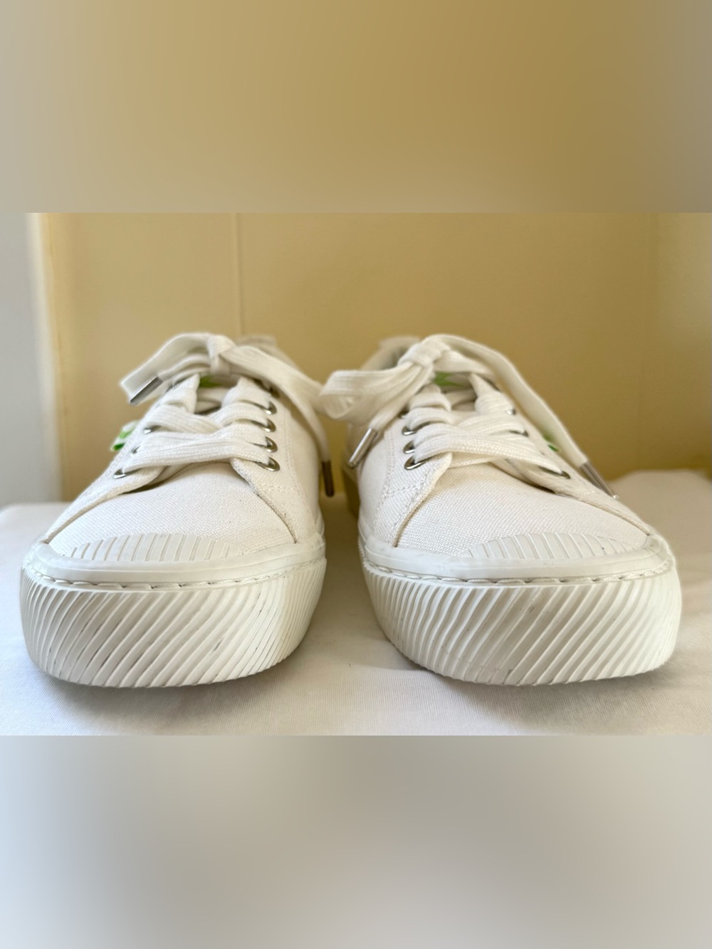 Cariuma OCA Low Off-White Canvas Sneakers | Sustainable Organic Cotton Shoes - Picture 8 of 11